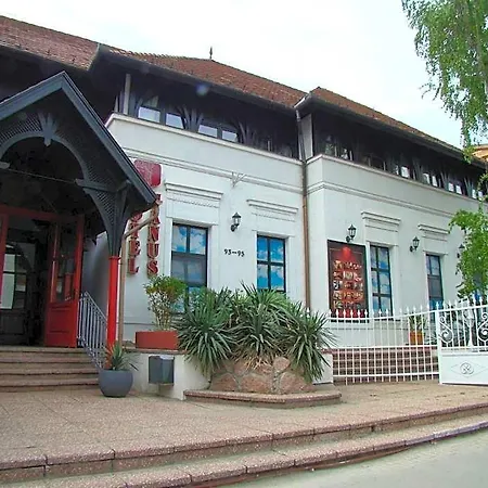 Hotel Janus Boutique & 4*