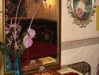 Hotel Janus Boutique &