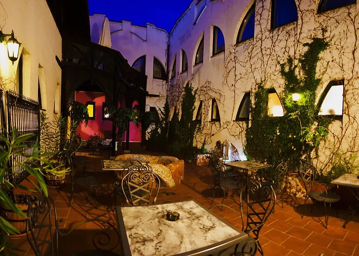 Janus Boutique & 4*